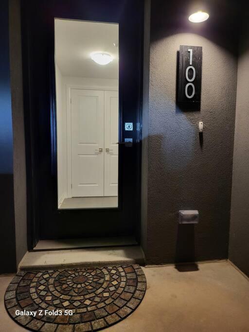 Lovely 2-bedroom Town House *