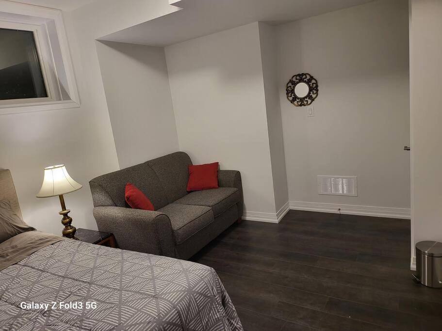 Apartment Lovely 2-bedroom Town House Niagara Falls