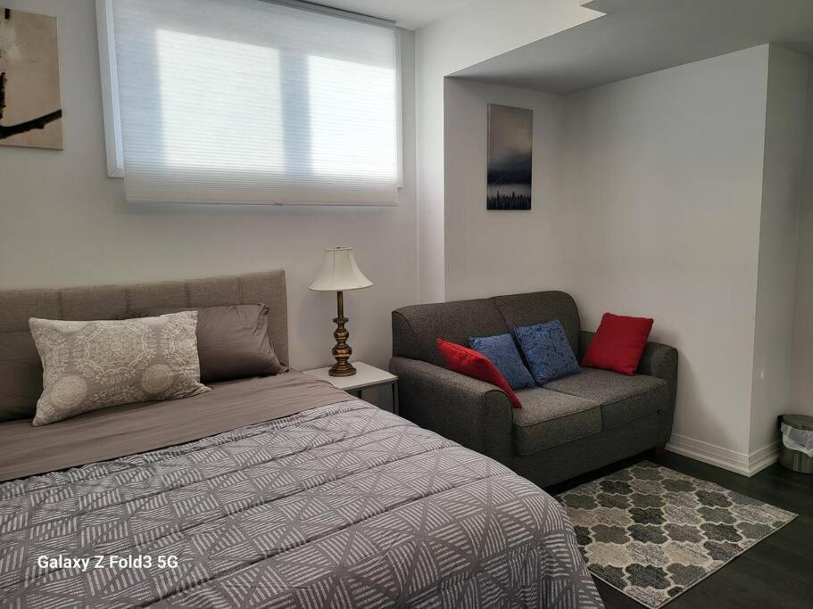 Lovely 2-bedroom Town House * Niagara Falls