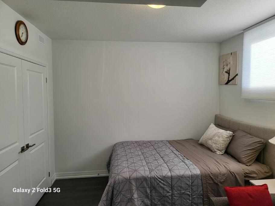Lovely 2-bedroom Town House *