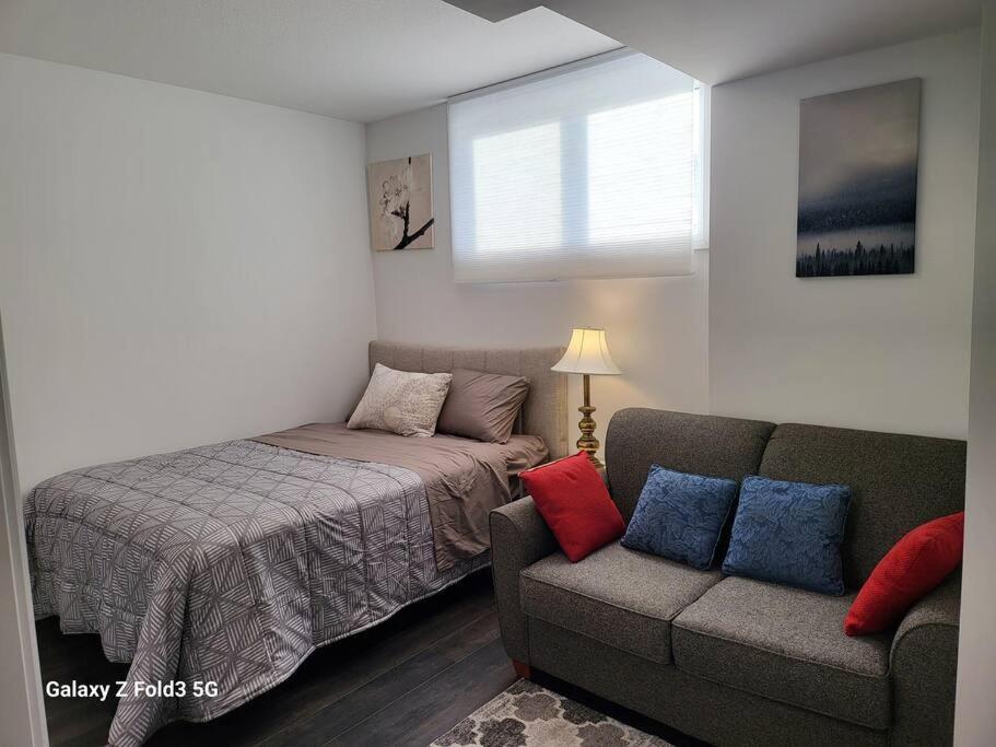 Lovely 2-bedroom Town House