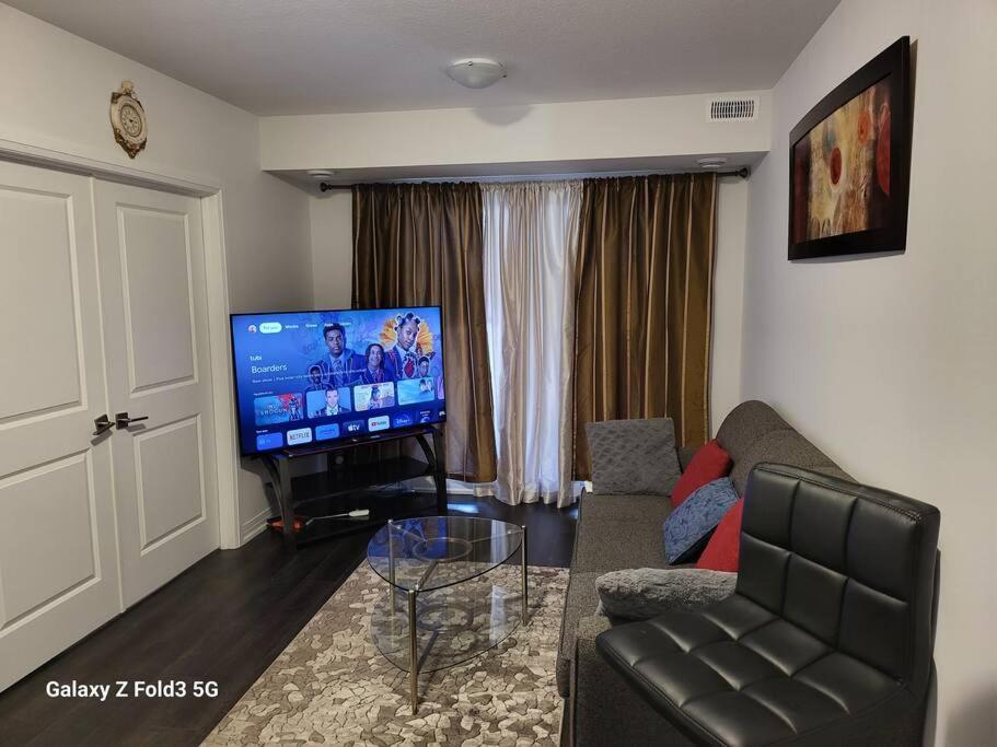 Apartment Lovely 2-bedroom Town House